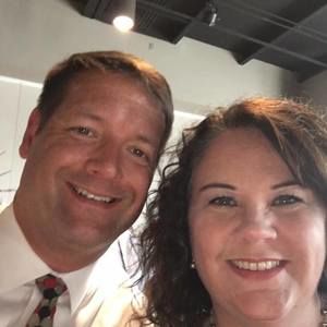 Meet your Posher, Laurie