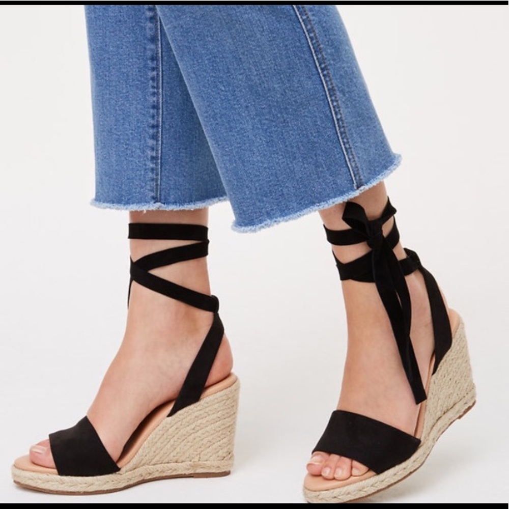 BRAND NEW Black Wrap Up Wedges