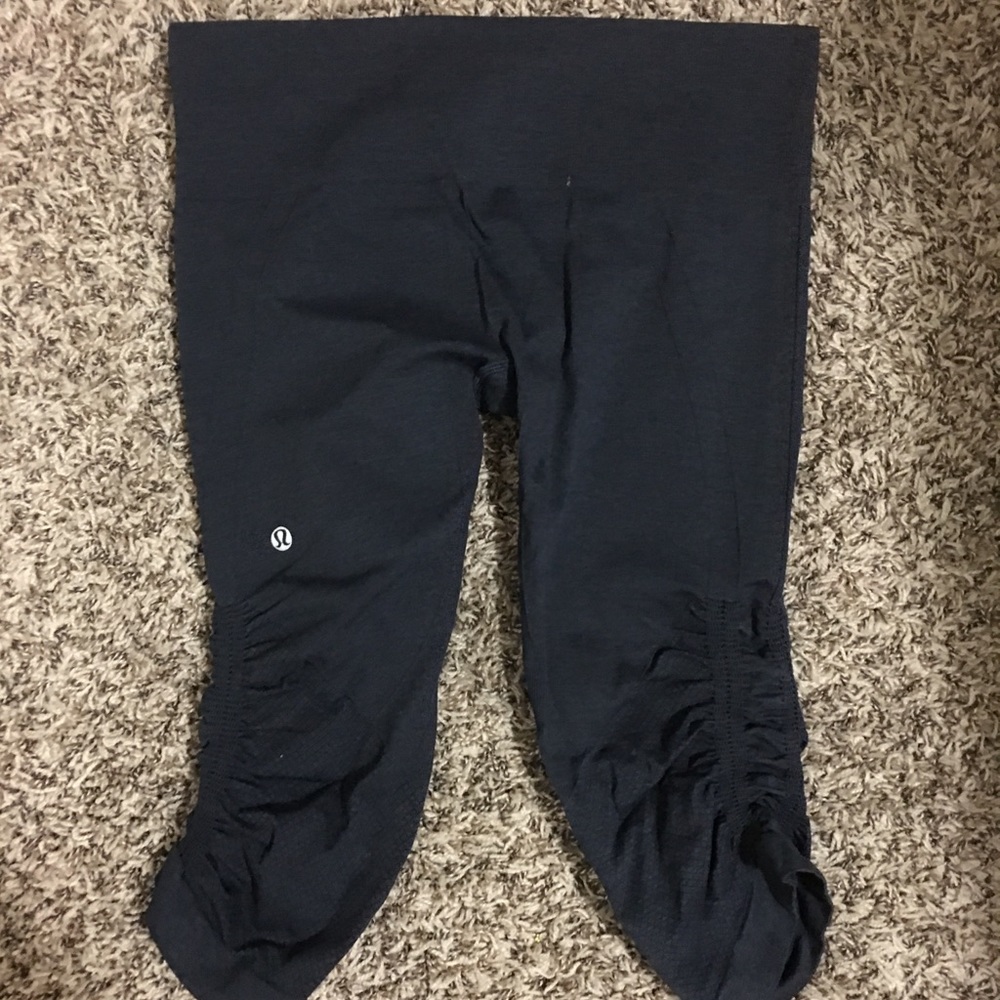 Lululemon seamless crops