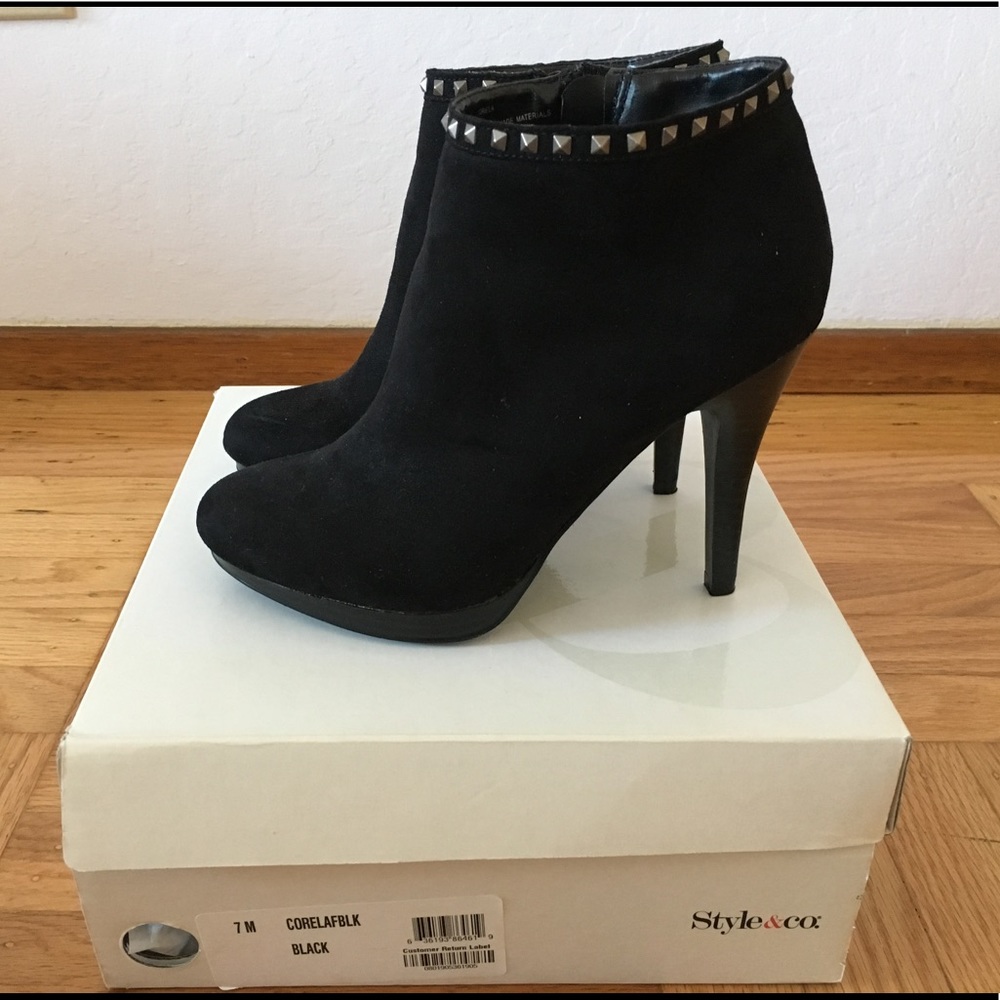 Style & Co. Corela Black Ankle Booties Size 7M