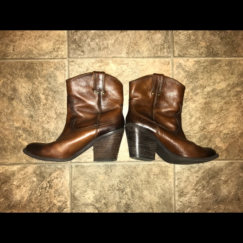 Lucky leather boots