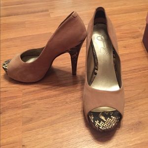 Jessica Simpson heels