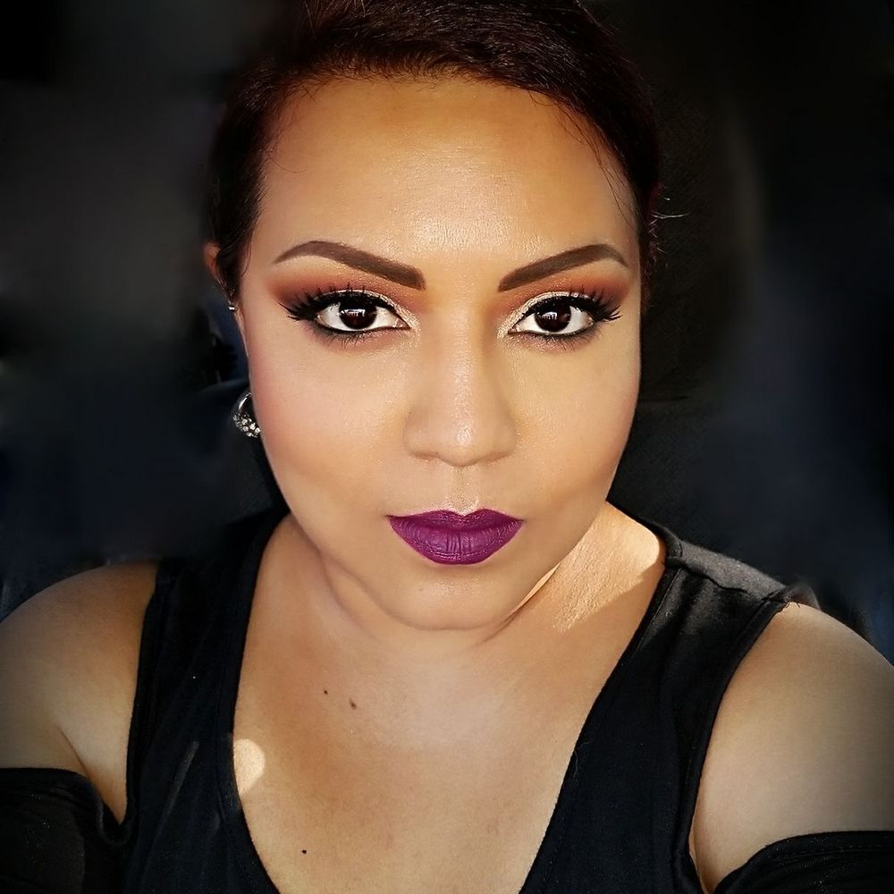 Meet your Posher, Esmeralda