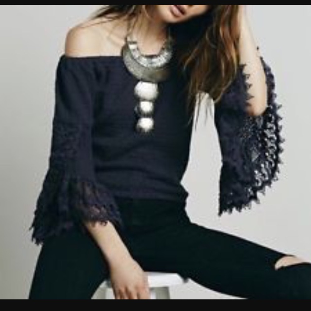 NWOT Free People flowy sleeved top