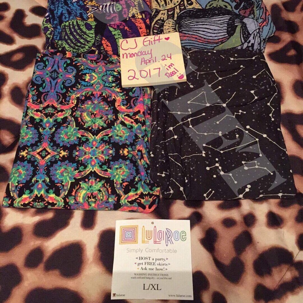 L/XL SUPER UNICORN LULAROE