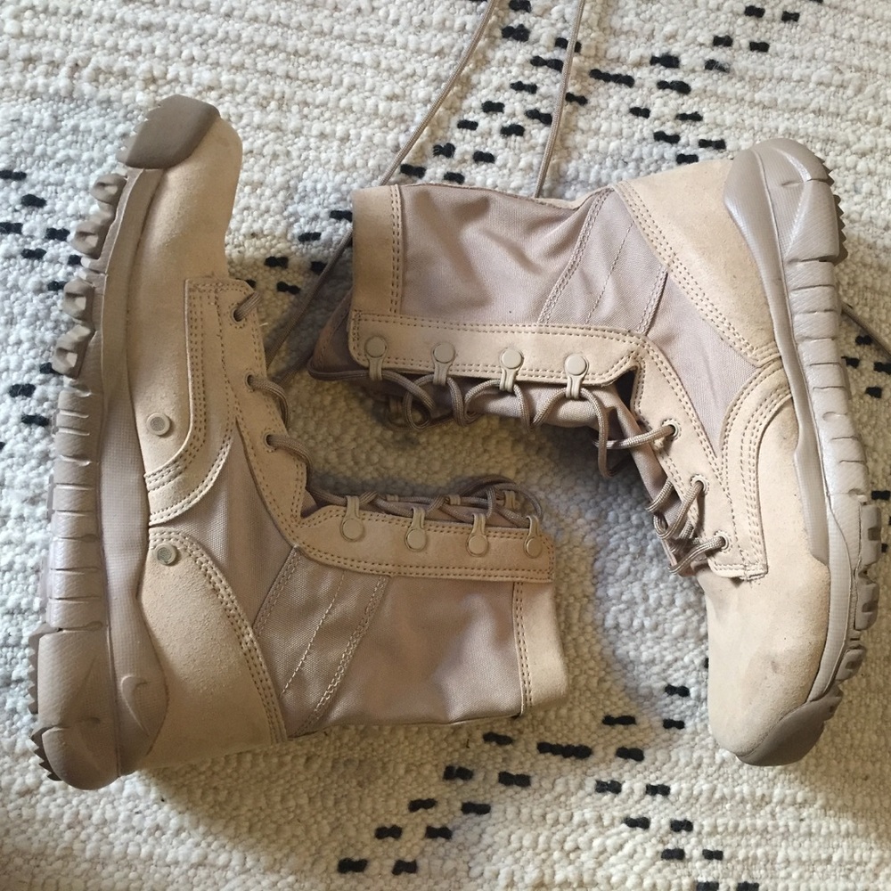 Nike hiking boots