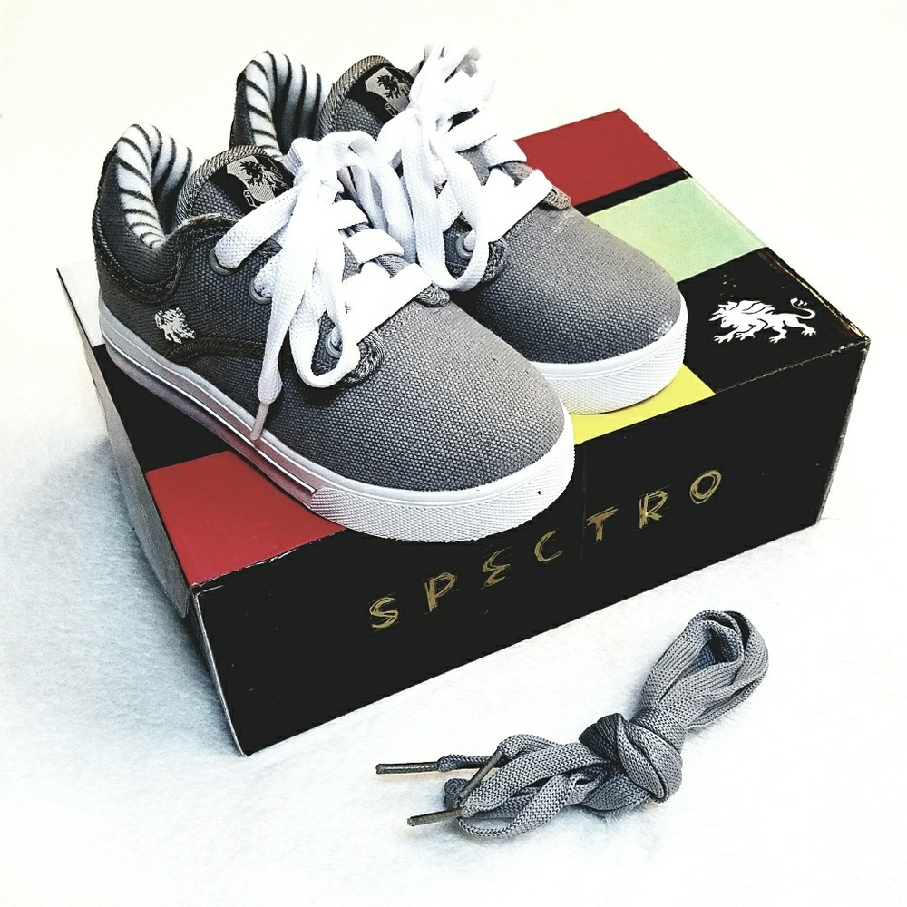 💥NEW💥 stylish grey sneaks!