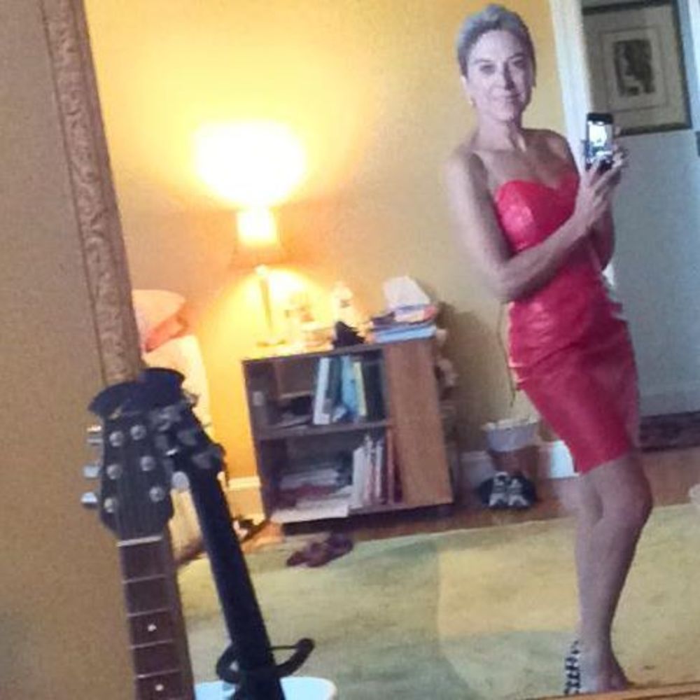 Meet your Posher, Dinah