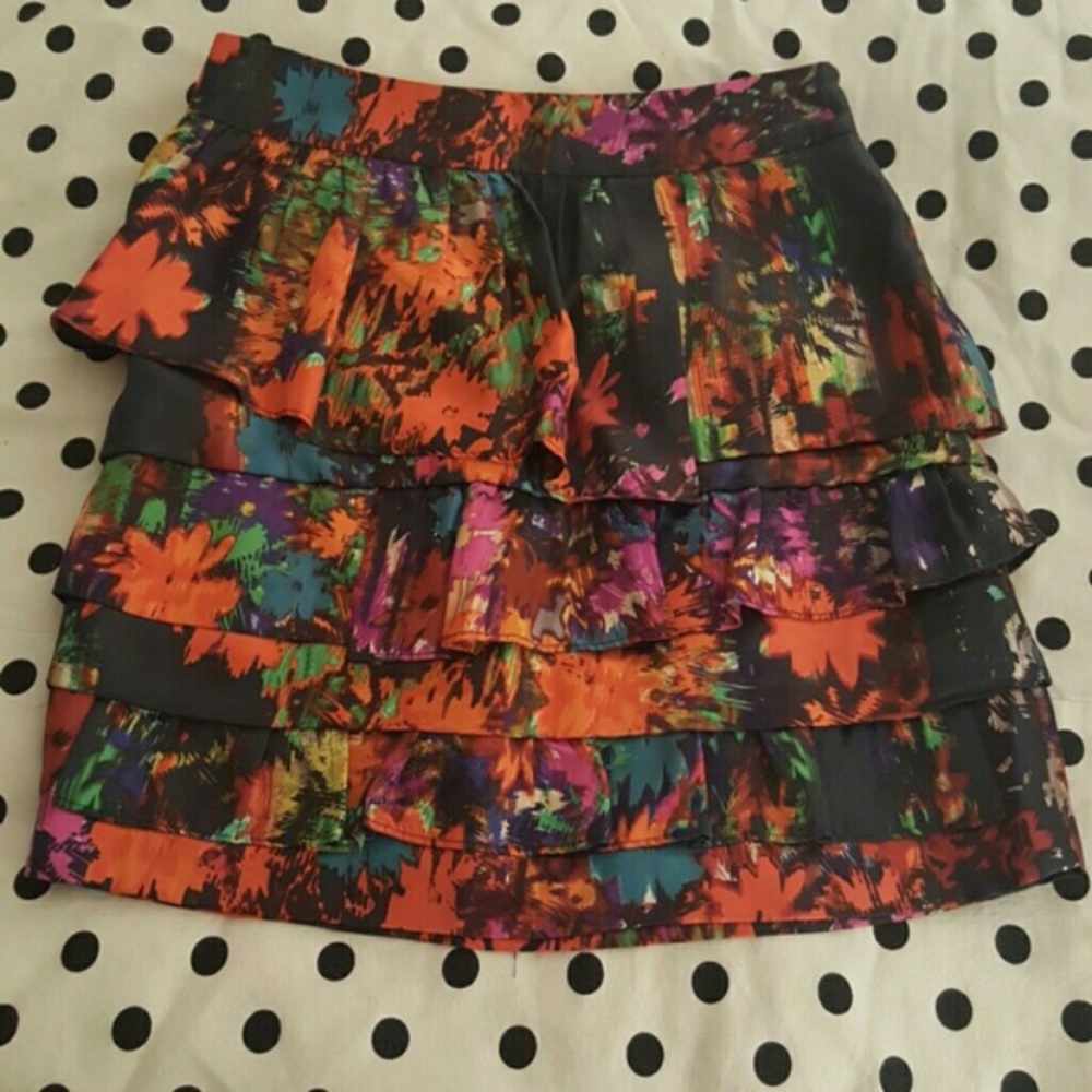Leifsdottir anthropologie tiered ruffle skirt