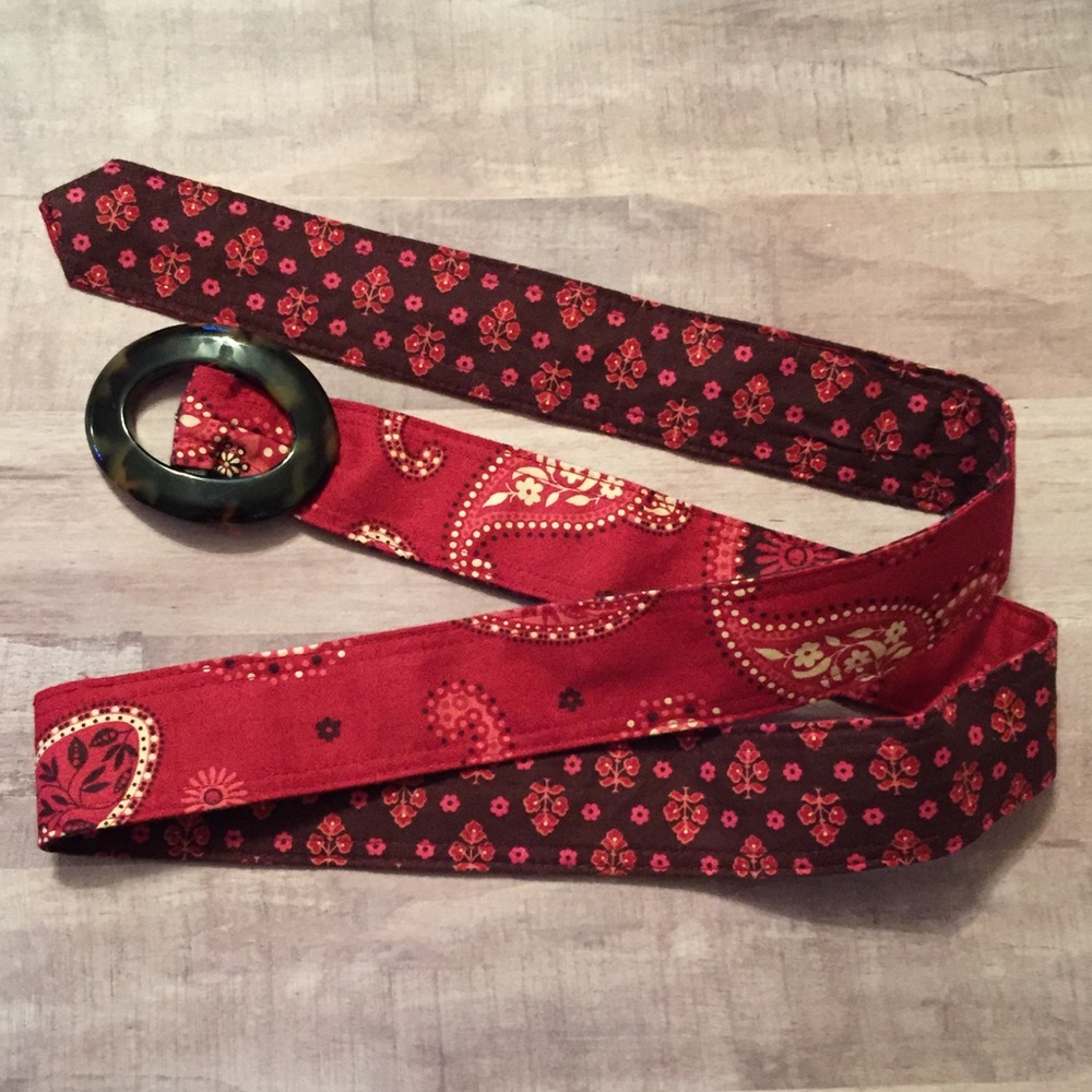 Mesa Red Vera Bradley belt reversible