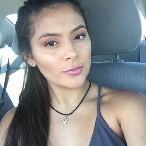 Meet your Posher, Melanie