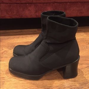 Heeled booties