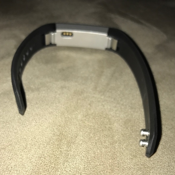 Fitbit ALTA - Picture 2 of 3