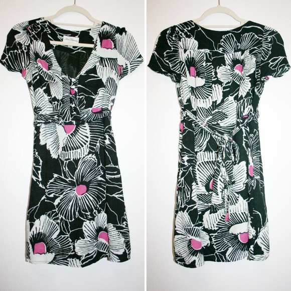 Black & White Floral Dress w/Pops of Fuchsia - Picture 8 of 8