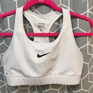 Nike Pro Dri-Fit Sports Bra