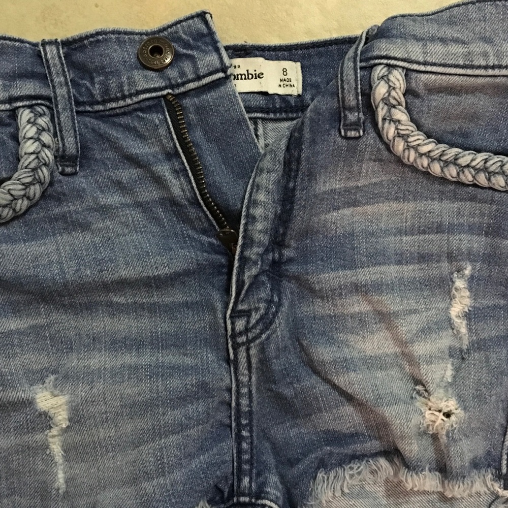 Shorts - Picture 3 of 3