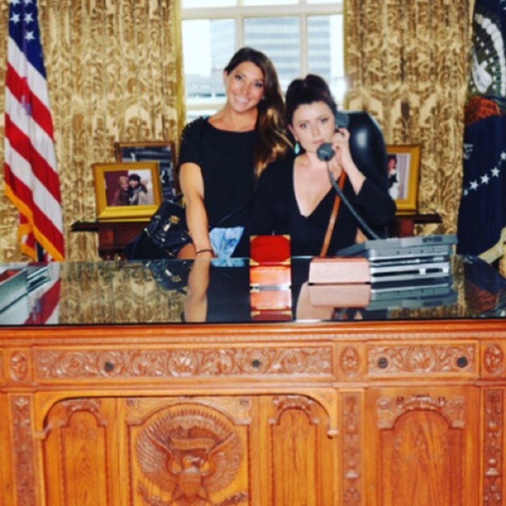 Meet your Posher, Mia