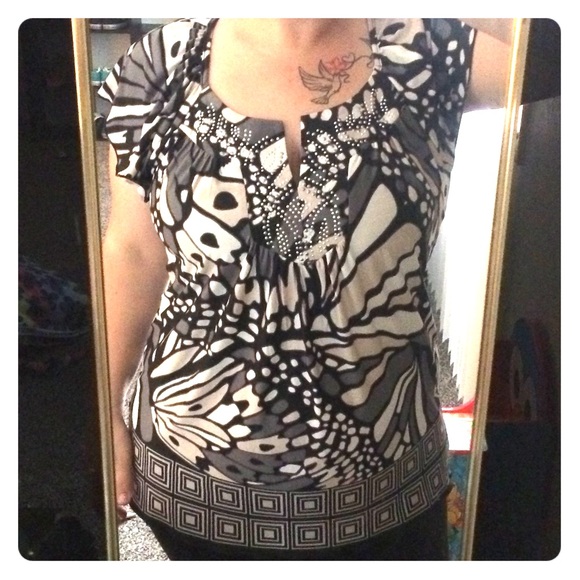 One World Blouse - Picture 1 of 3
