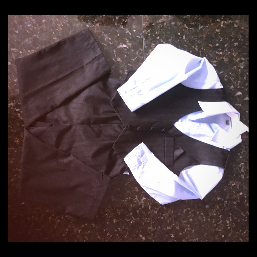 3 piece toddler boy suit  size 3t