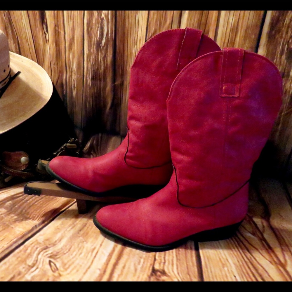 Suede like Red Cowboy 🤠 Boots