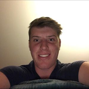 Meet your Posher, Dominic