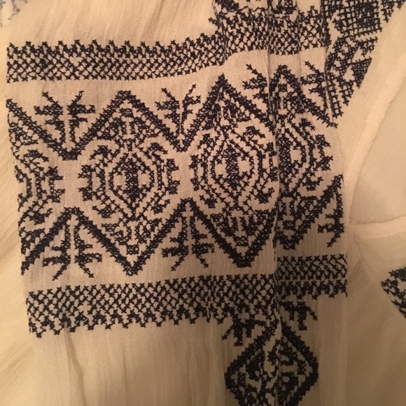 Dress - Picture 5 of 5