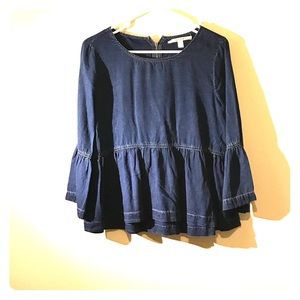 Adorable ruffled denim top