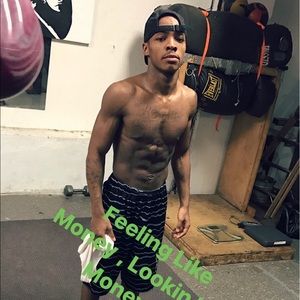 Meet your Posher, Julius