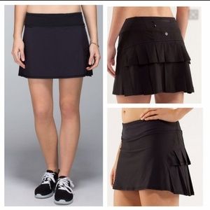 Adorable pleated Lululemon run skirt