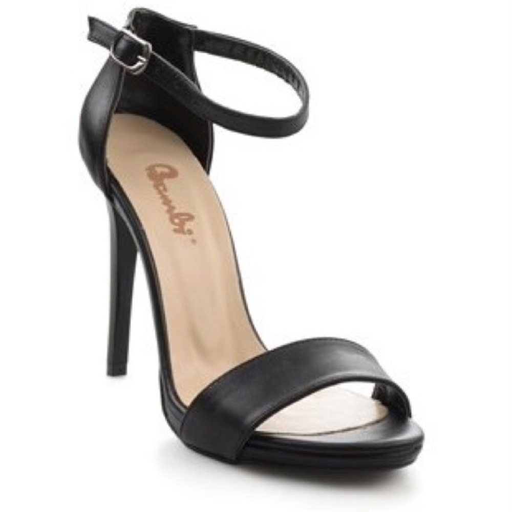 HP 🎉! Black Heels NWT Size 8
