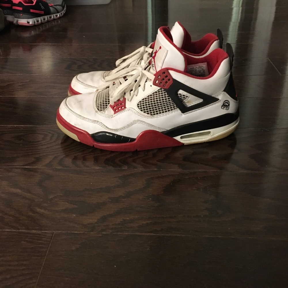 Air Jordan mars 4