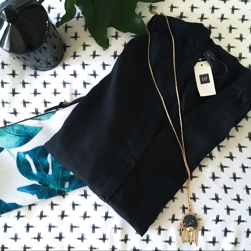 NEW black button-up blouse from Gap