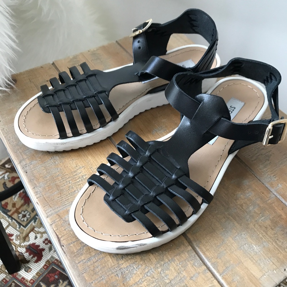 Steve Madden Platform sandals