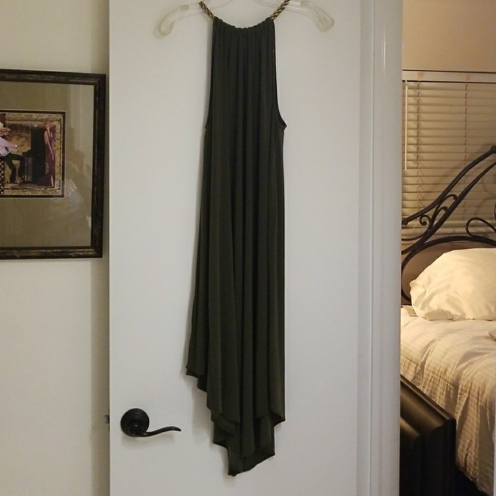 Dress - Picture 4 of 4