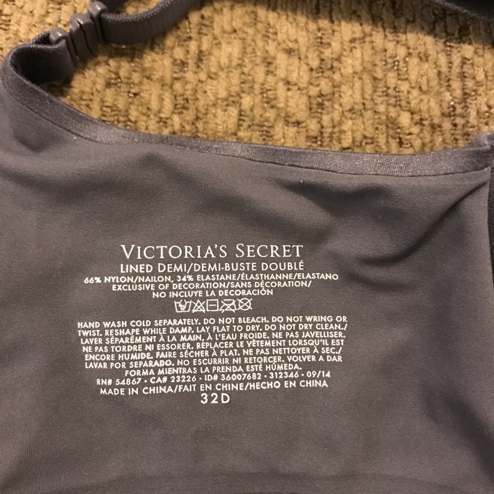 Bra - Picture 2 of 2