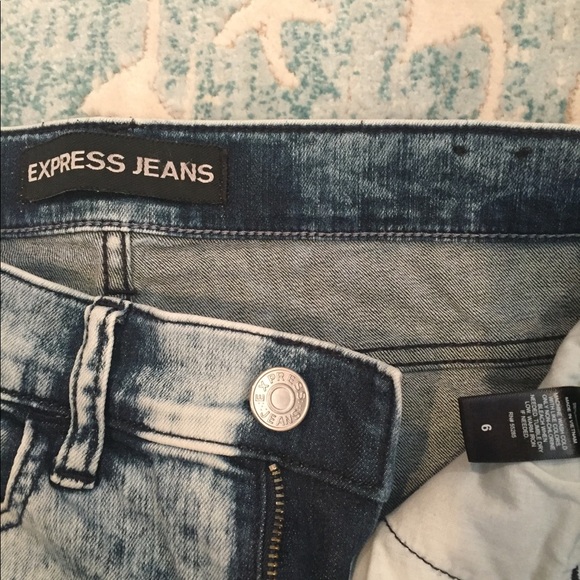 Express high waist shorts - Picture 2 of 3