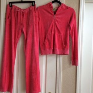 FLASH SALE !!!Juicy couture pink suit