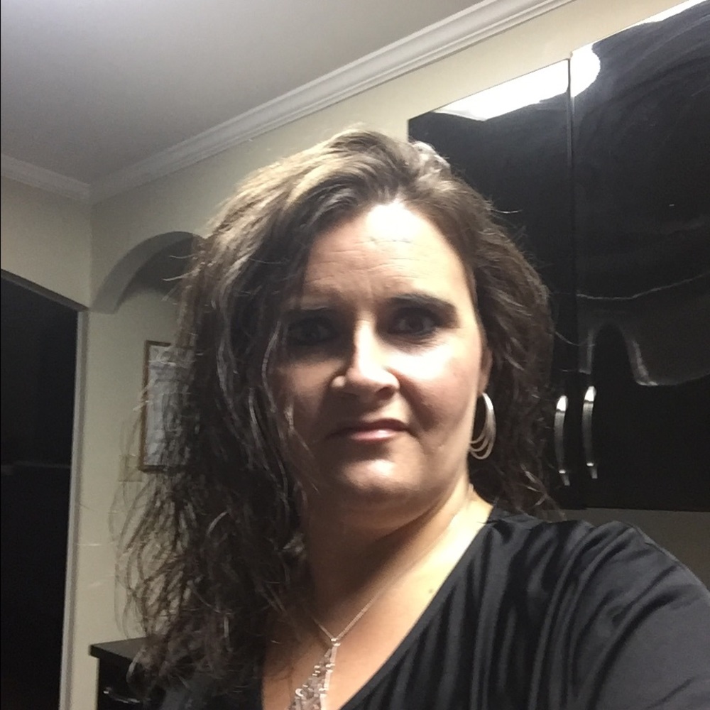 Meet your Posher, Shery