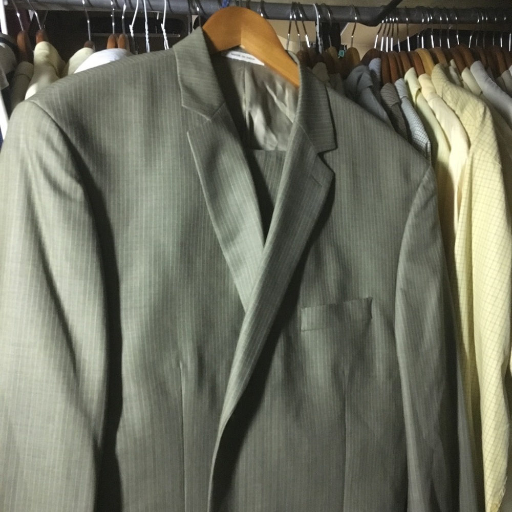 Men's size large suit