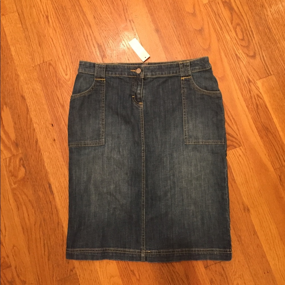 NY&C NWT jean skirt, size 6!