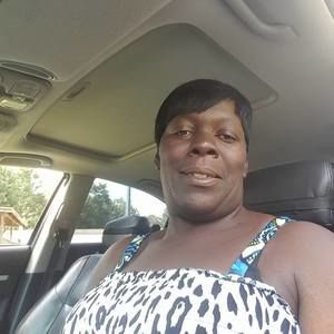 Meet your Posher, Lois