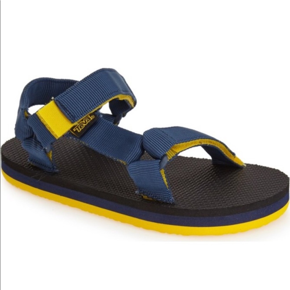 NWT Teva Sandals