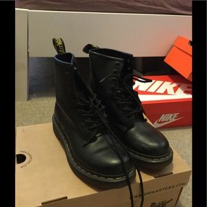 1460 Doc Martens