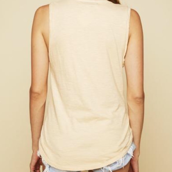 Stillwater Light U Neck Tank. - Picture 2 of 3