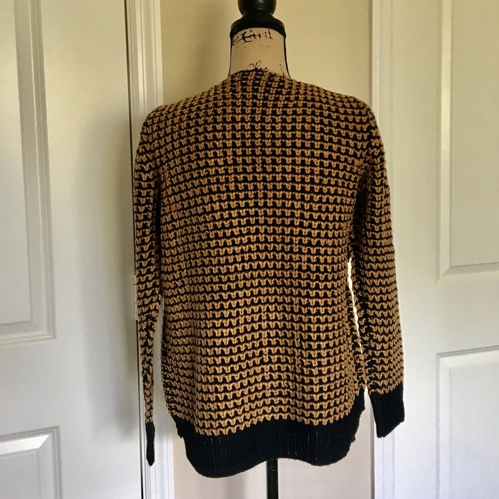 🆕 Warm and Cozy Khaki Cardigan - Picture 3 of 4