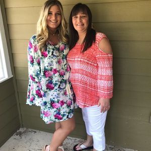 Meet your Posher, Donya