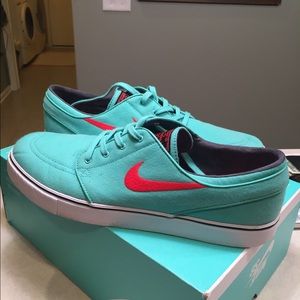 Nike Zoom SB Size 13