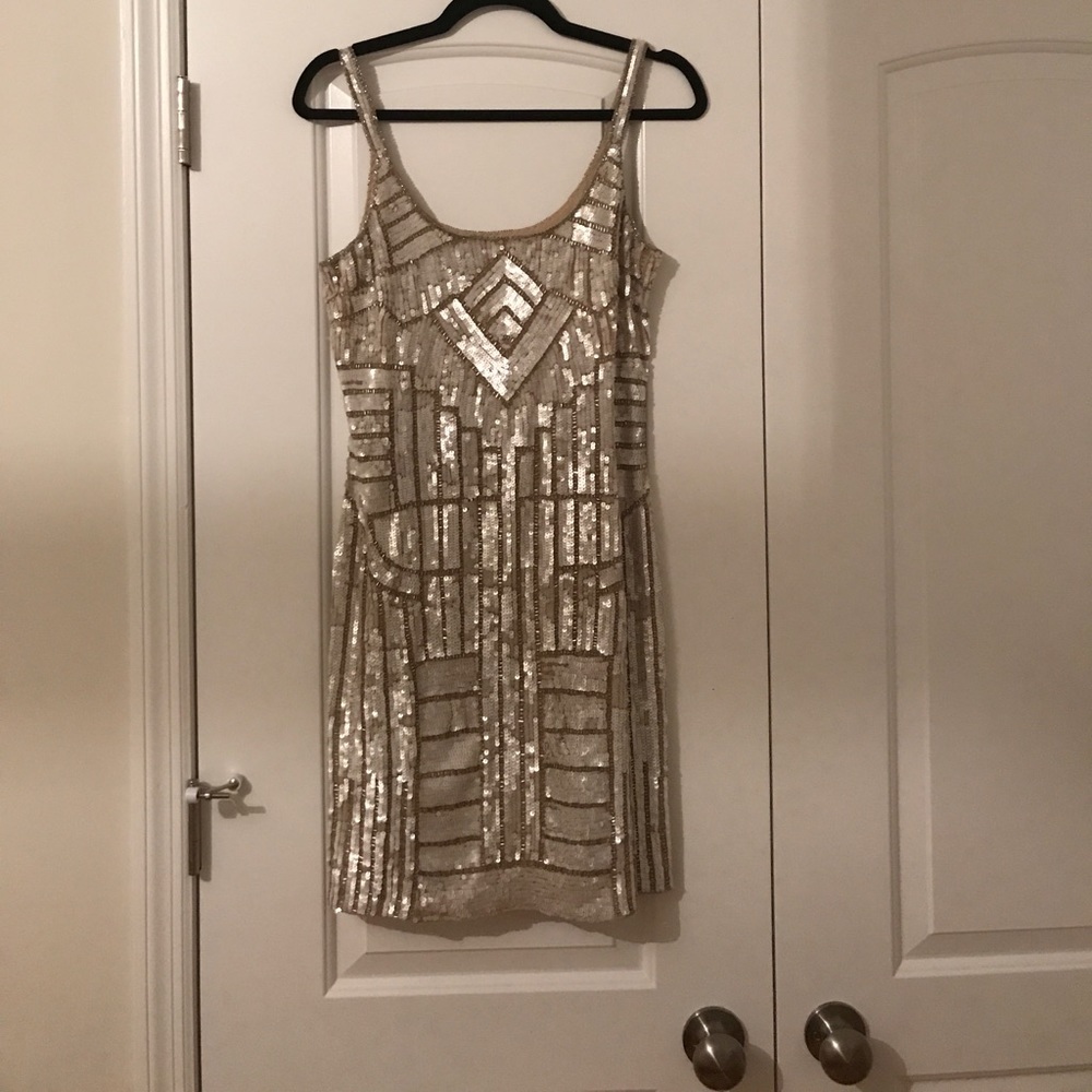 Beautiful Adrianna Papell sequin gold dress!