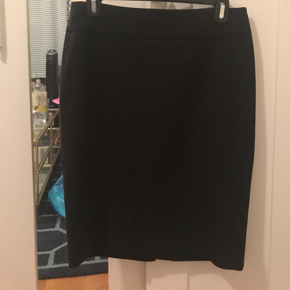 Anne Klein black pencil skirt