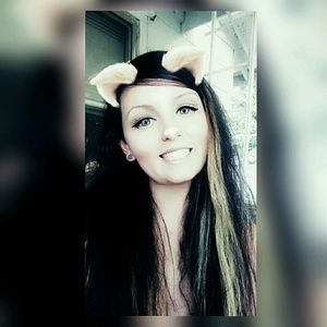 Meet your Posher, Ronni